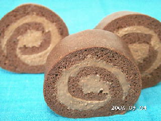 手作りチョコレートレシピ【チョコレートロールケーキ】